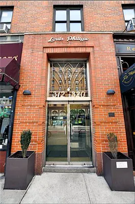 Rented by Buchbinder & Warren | media 20