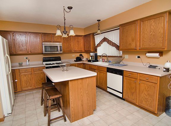 4th image of 2706 Cedar Breaks Ct