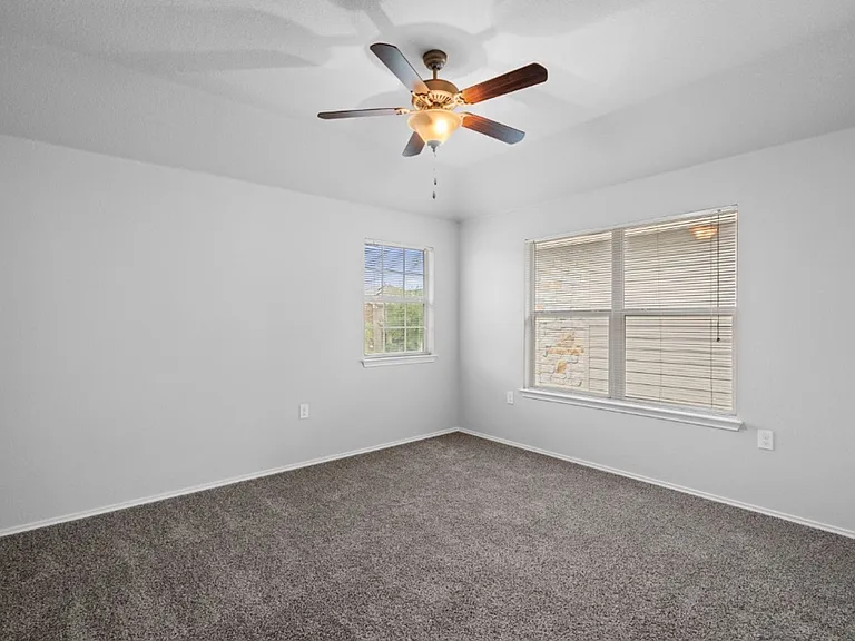 7204 Outfitter Dr — Photo 17