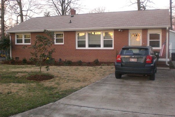 1st image of 2905 Orange St