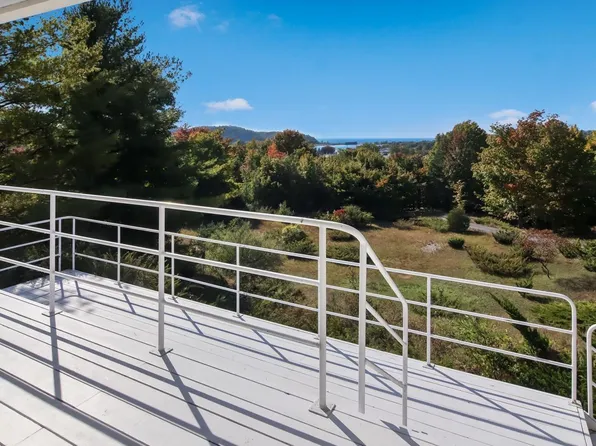 101 Bridge St, Frankfort, MI 49635