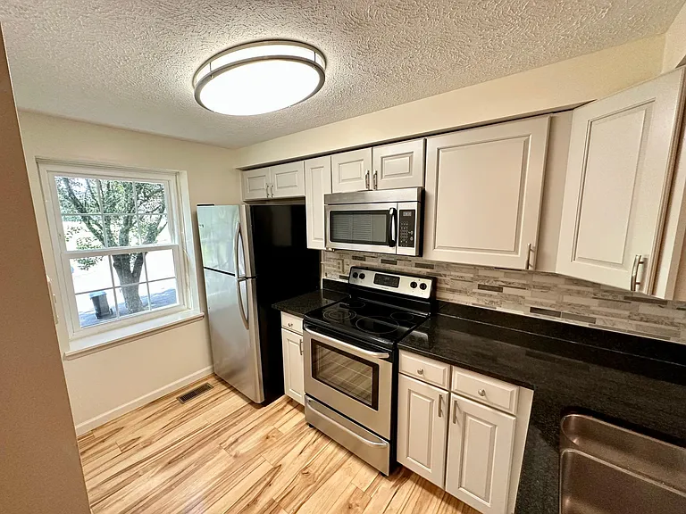 427 Ten Point Ln — Photo 12