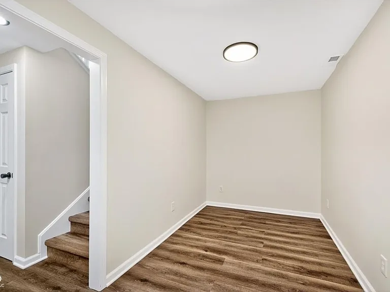 5625 Gateway Dr — Photo 12