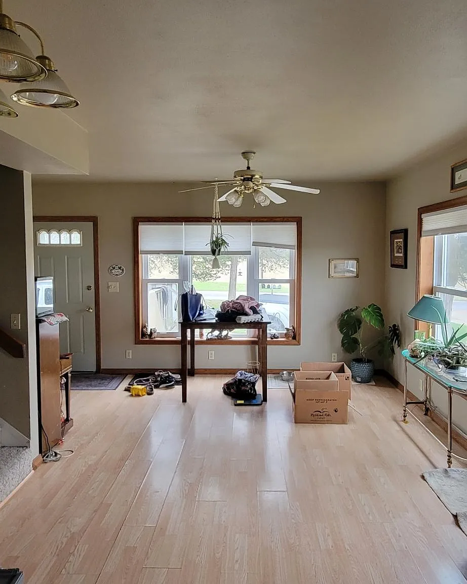 3 bed, 1300 sqft, $1,700 — Photo 3