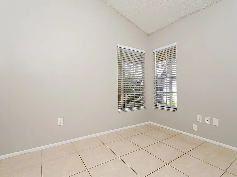 13656 Laraway Dr — Photo 12