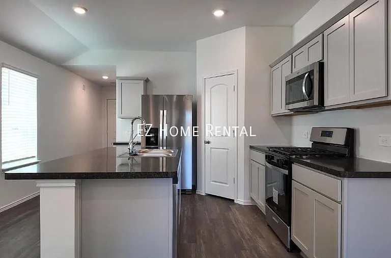 6115 Grove Of Pines St — Photo 3