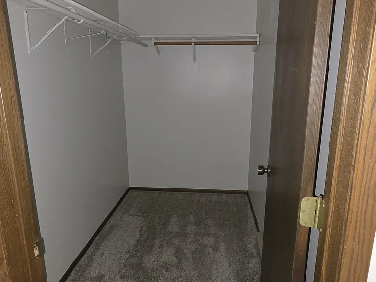 310 Deronda St — Photo 7
