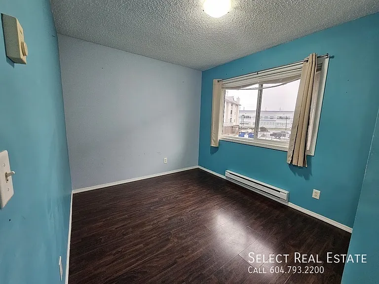 46260 Harford St #8 — Photo 12