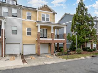 227 Broadgait Brae Rd, Cary, NC 27519