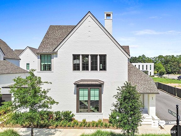 2nd image of 23 Shirley Ln