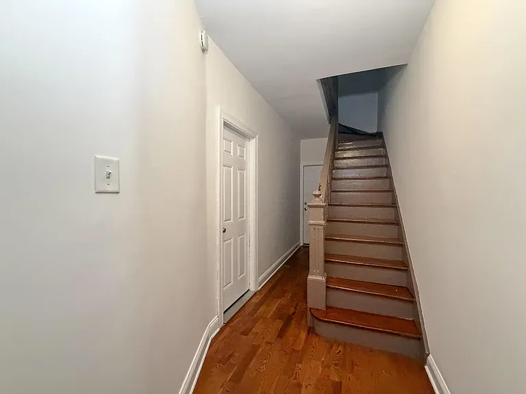 272 Grant Ave #1 — Photo 16