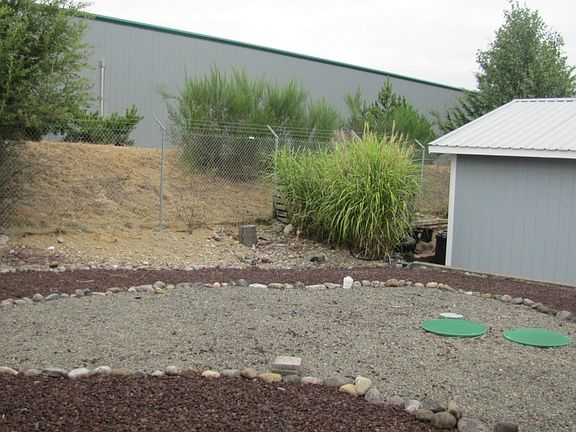 4th image of 9925 189th St E