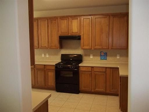 Lots of cabinet space!