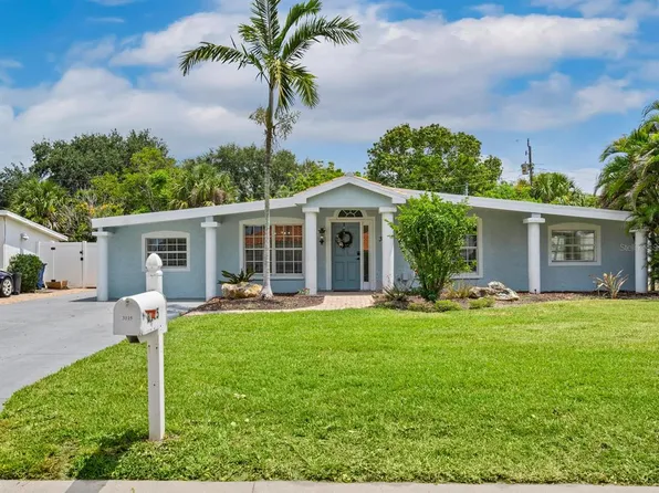 3115 Bay Dr, Bradenton, FL 34207