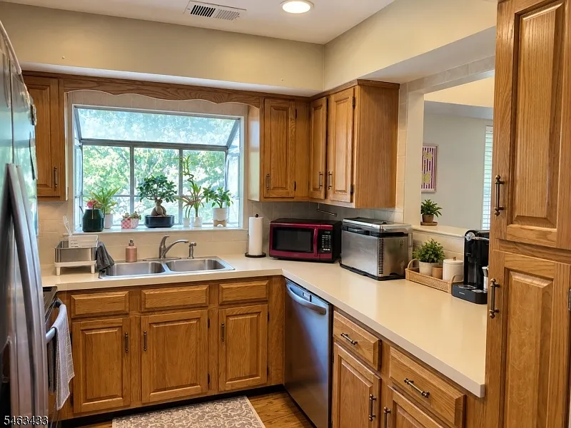 1 bed, 1.0 bath, $2,500 — Photo 4