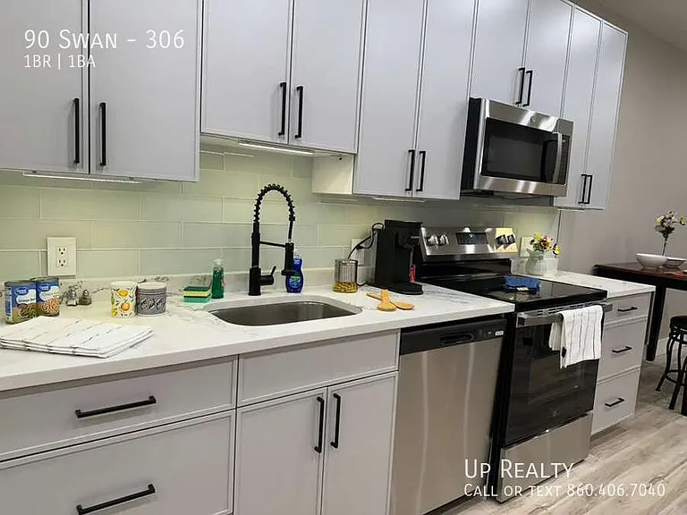 90 N Swan St #306 — Photo 49