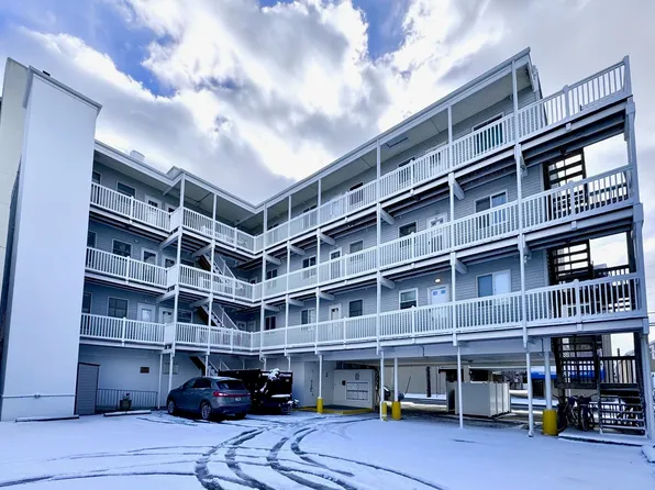 23 38th St APT 105, Sea Isle City, NJ 08243