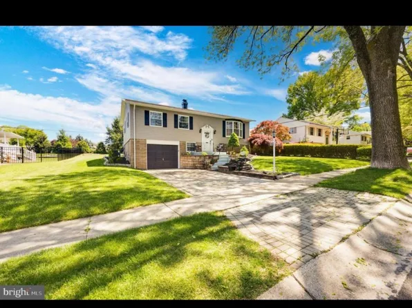 10 Cherrywood Rd, Wyomissing, PA 19610