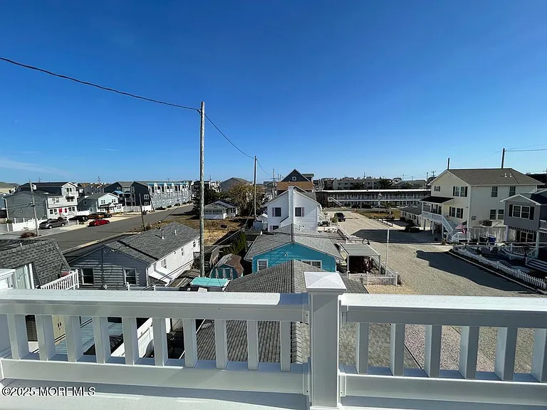 112 Albacore Dr — Photo 29