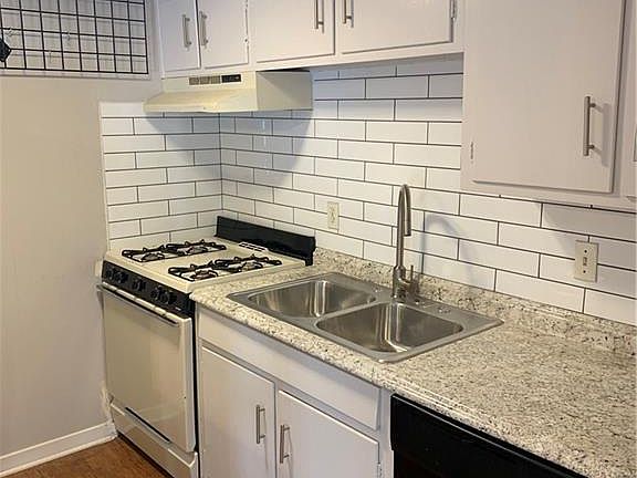 5th image of 600 W 51st St APT 104