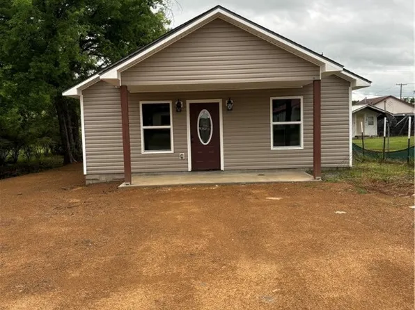 304 Pearl St, Poteau, OK 74953