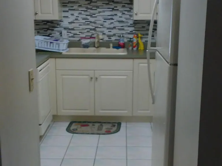 1004 SE 8th St #2 — Photo 13