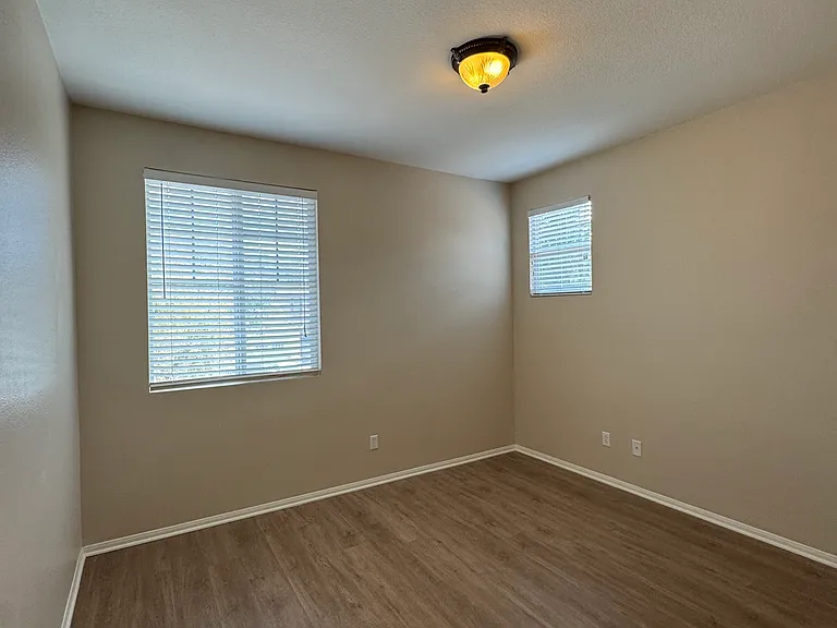 28512 Plymouth Way — Photo 51