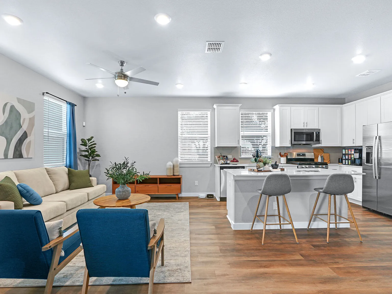 Los Cielos at Brooks Luxury Rentals — Photo 3