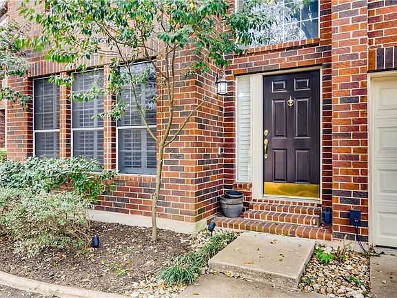 4th image of 1135 Oaklands Dr