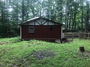 107 Catfish Ct, Canadensis, PA 18325