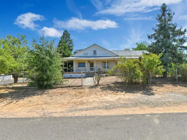 879 Pacific St, Angels Camp, CA 95222