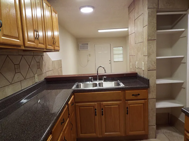 2519 Hicks Ave #2 — Photo 21