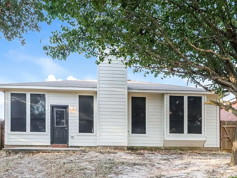 2307 Jefferson Crossing Dr — Photo 16