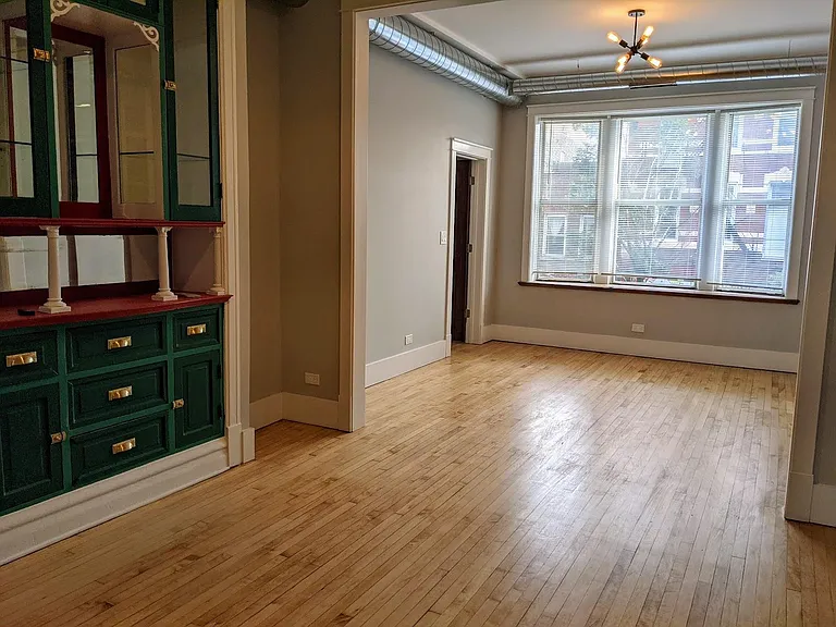 1328 W 18th St #2F — Photo 2