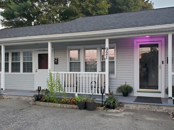 921 Cottage St, Pawtucket, RI 02861