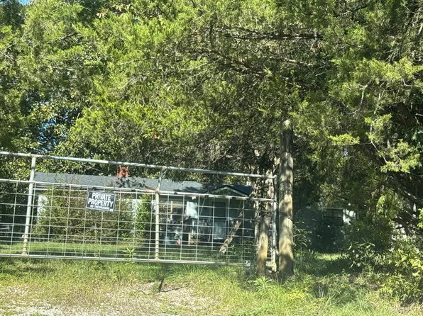12825 Maddox Rd, Chunchula, AL 36521