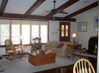 185 S Point Dr, Sugarloaf Key, FL 33042