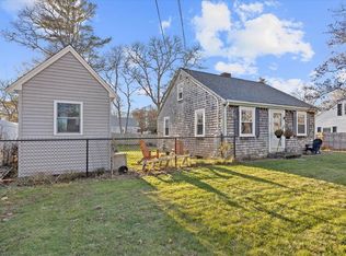17 Bayberry Rd, Bourne, MA 02532