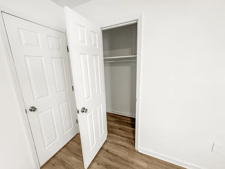 105 Browning Ln — Photo 3