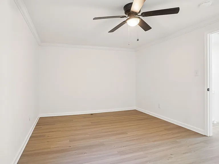 1369 Maple Shade Ln — Photo 19