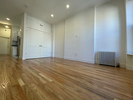 Rented by Building Equity Real Estate LLC | media 6