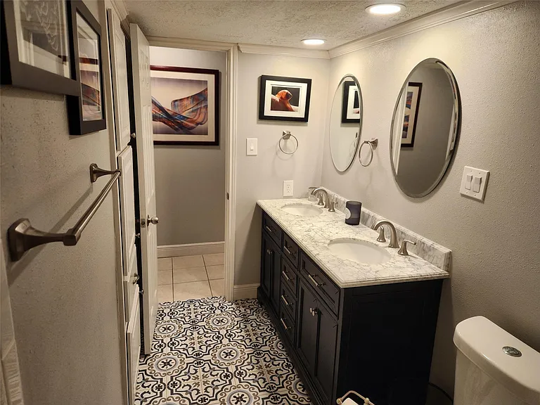 12600 Melville Dr #123 — Photo 16