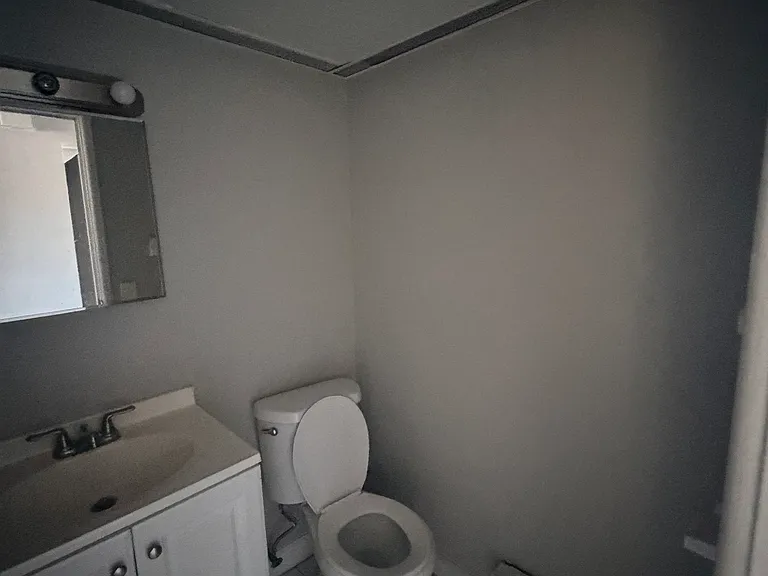 653 Fitch St #D17-0 — Photo 7