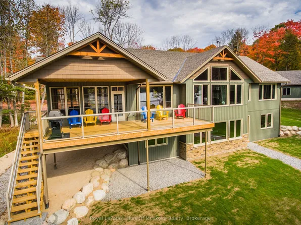 60 Wurm Rd, Magnetawan, ON P0A 1C0