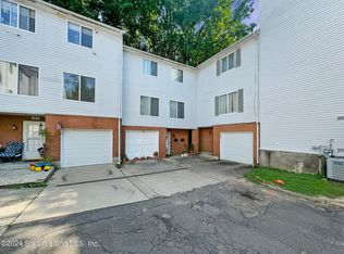 352 Ilyssa Way, Staten Island, NY 10312