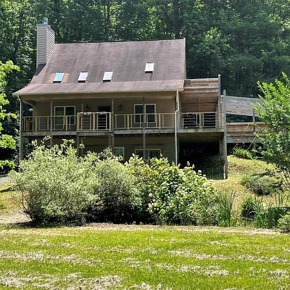 709 Brown Mountain Rd — Photo 31