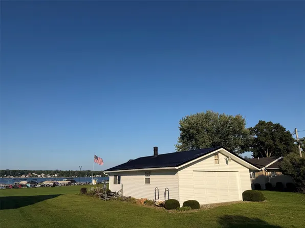 11418 Phil Miller Ln, Conneaut Lake, PA 16316