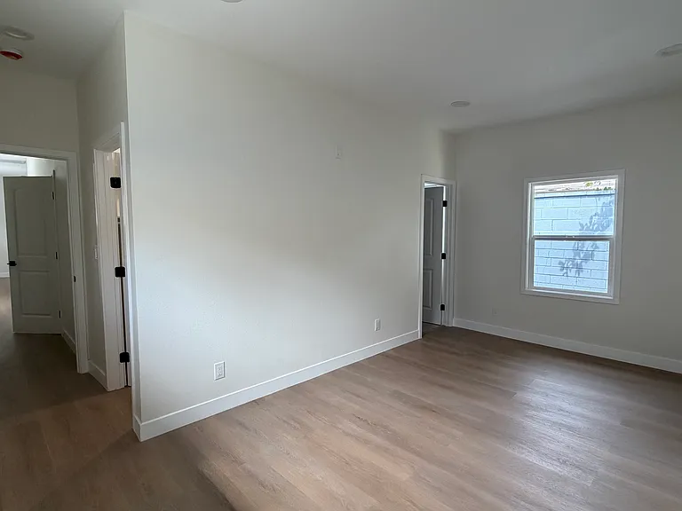 1608B S Songish St — Photo 24