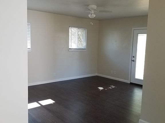 5th image of 515 Warwick Dr