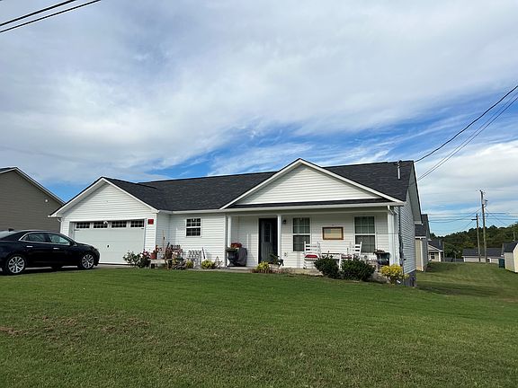 3rd image of 1131 Rosella Dr